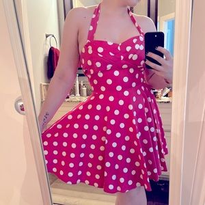 Retro pinup 🤍💕 polka dot swing dress with convertible strap